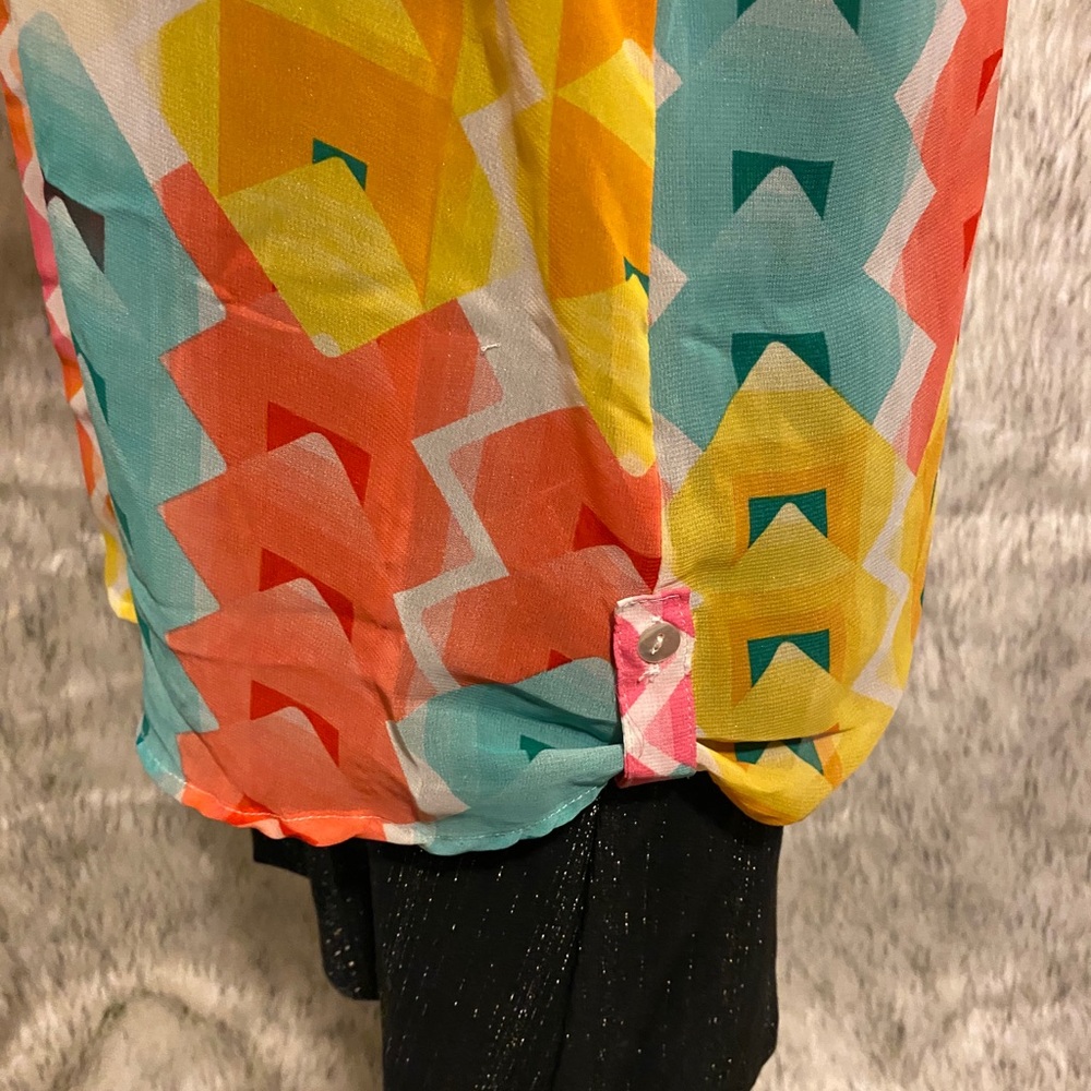 Vibrant Button Down Top - Picture 5 of 10